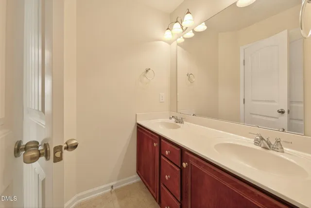 $2,100 | 246 Langford Valley Way, Cary, NC 27513