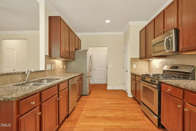 $2,100 | 246 Langford Valley Way, Cary, NC 27513