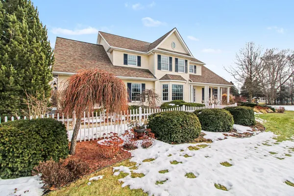 $700,000 | 3701 Garden Court East, Saline, MI 48176