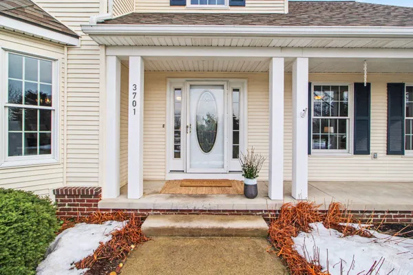 $700,000 | 3701 Garden Court East, Saline, MI 48176