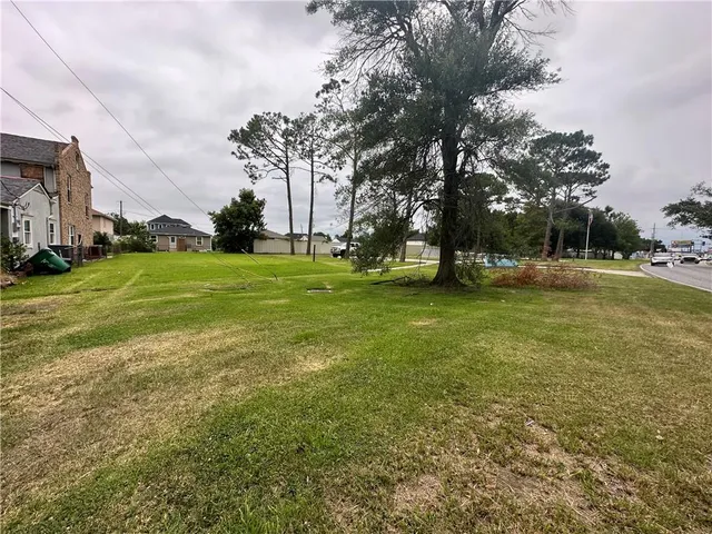 $35,900 | 7215 West Judge Perez Drive, Arabi, LA 70032