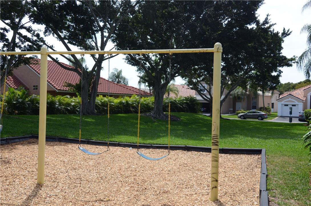 547 Bridgeton Road Weston, FL 33326 - Photo 20 of 24 Photo 20