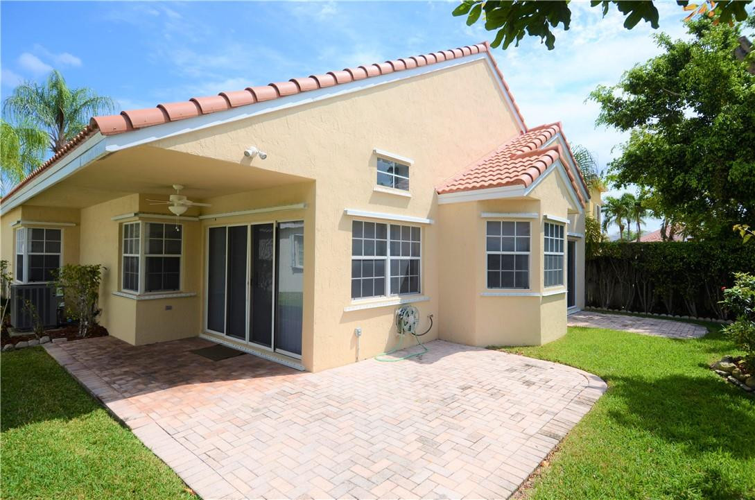 547 Bridgeton Road Weston, FL 33326 - Photo 5 of 24 Photo 5