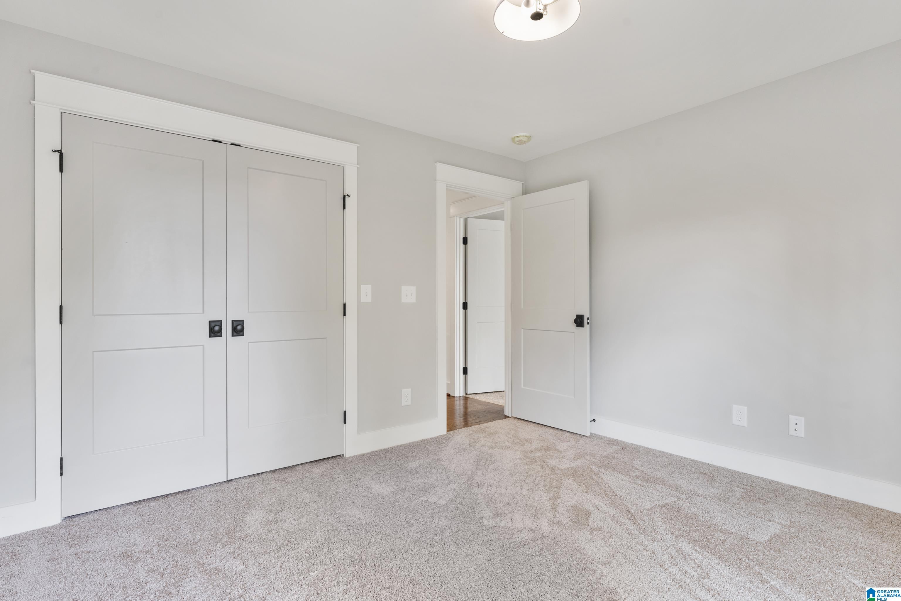 555 Oxmoor Road Birmingham, AL 35209 - Photo 46 of 55
