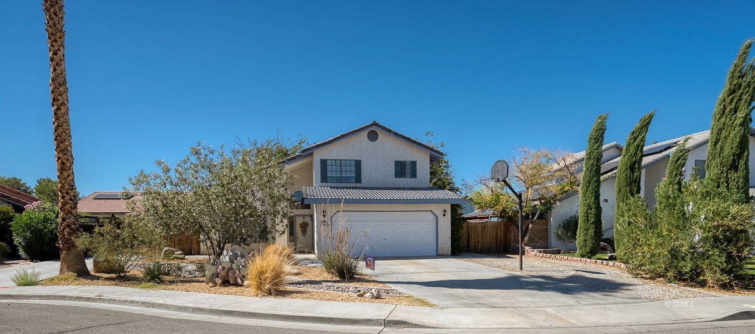 631 Regency Court Ridgecrest, CA 93555 - Photo 1 of 37