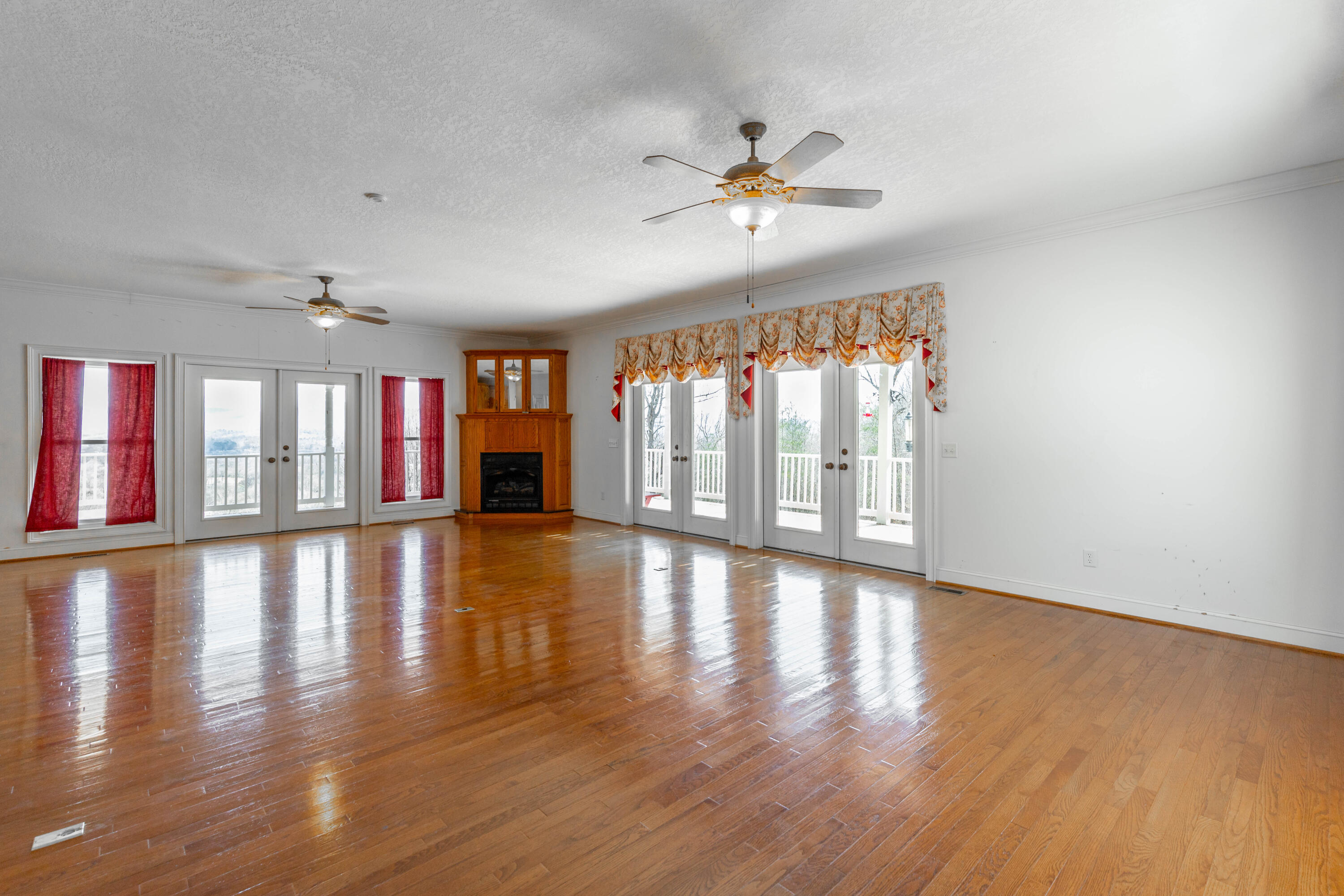 357 Waterfall Road Sequatchie, TN 37374 - Photo 104 of 165 357 Waterfall Road HD-64
