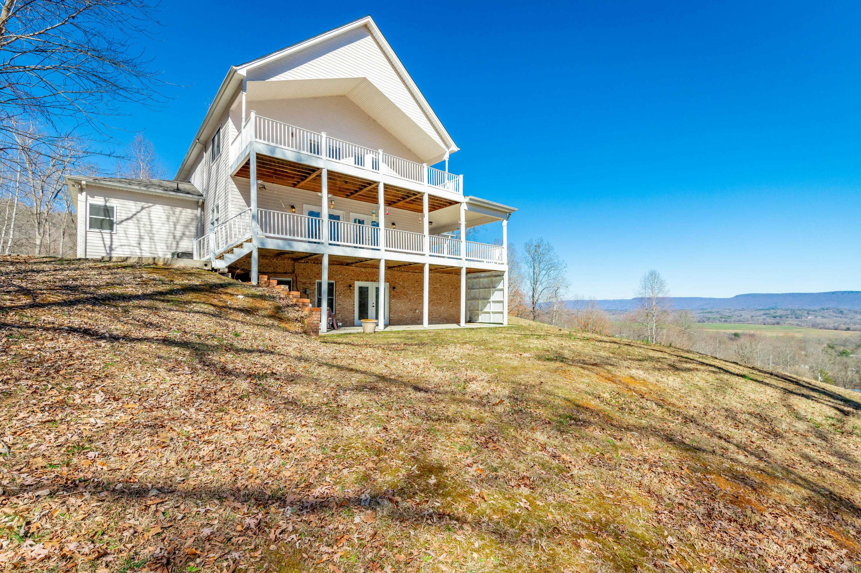 357 Waterfall Road Sequatchie, TN 37374 - Photo 4 of 165 357 Waterfall Road HD-165
