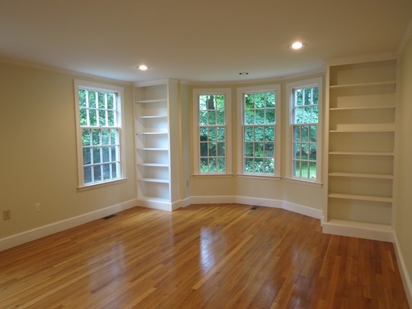 5 Oxford Road Wellesley, MA 02481 - Photo 5 of 8