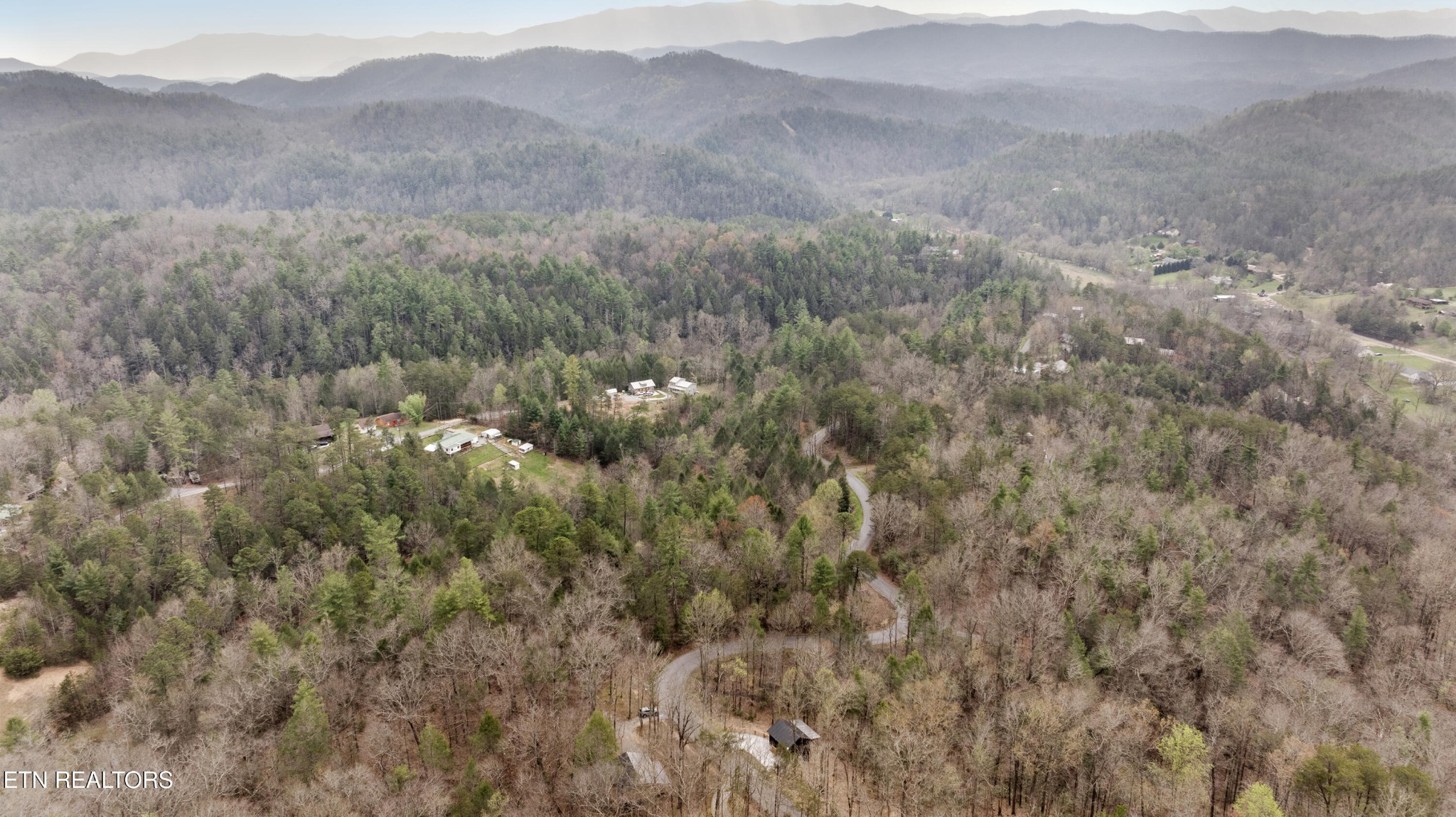 1079 Shell Mountain Road Sevierville, TN 37876 - Photo 28 of 29 Gallery Image 28