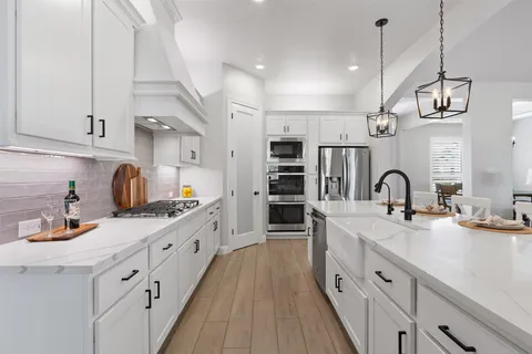 $905,000 | 210 Miranda Way, Georgetown, TX 78633