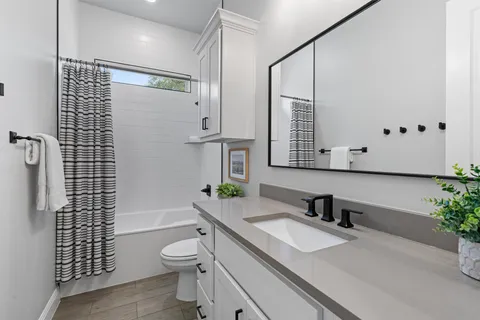 $905,000 | 210 Miranda Way, Georgetown, TX 78633