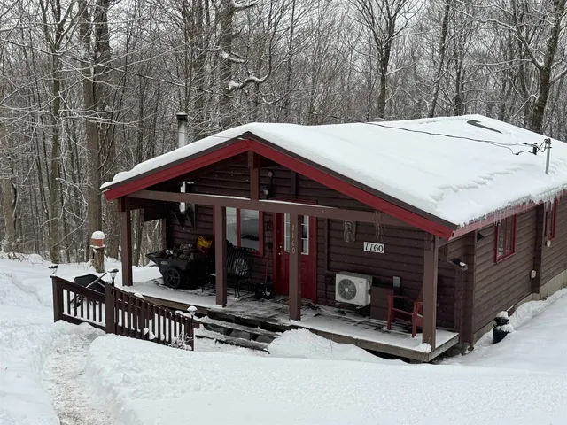 $259,000 | 1160 Bergrucken Lane, Stamford, VT 05350