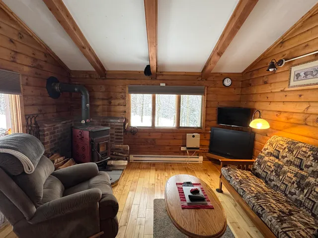$259,000 | 1160 Bergrucken Lane, Stamford, VT 05350