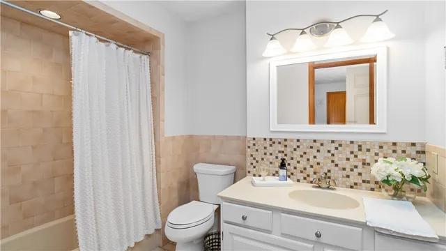 $700,000 | 1125 Point Judith Road, Unit D4, Narragansett, RI 02882