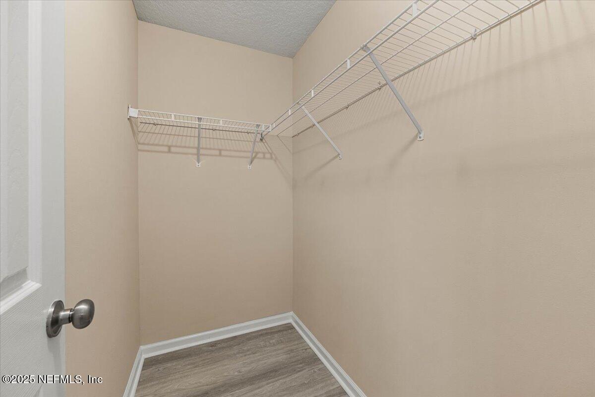 4527 Clairmont Road Jacksonville, FL 32207 - Photo 18 of 31 a view of small space