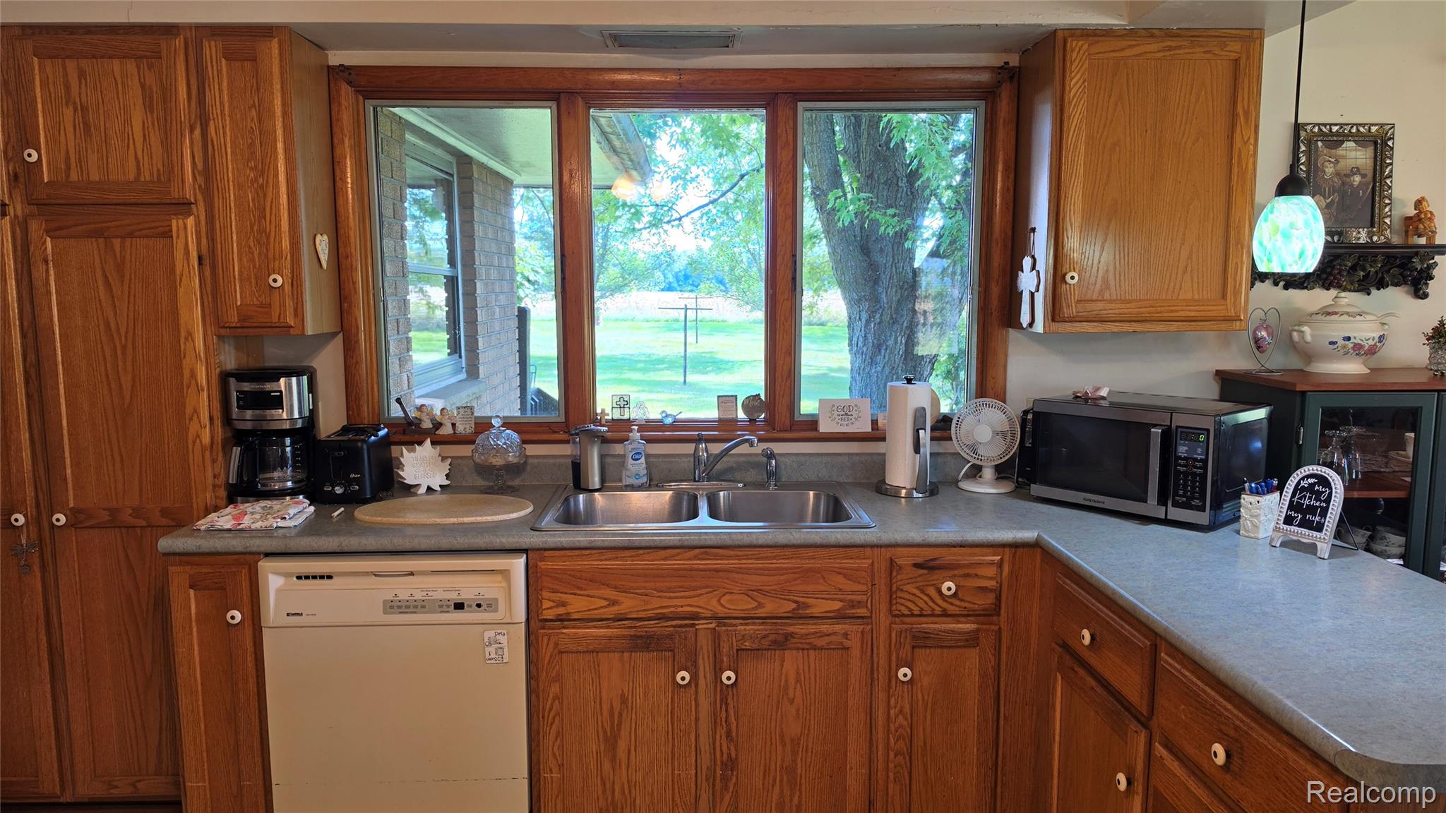 8251 West Ellsworth Road Ann Arbor, MI 48103 - Photo 29 of 57 20260928_154553.jpg
