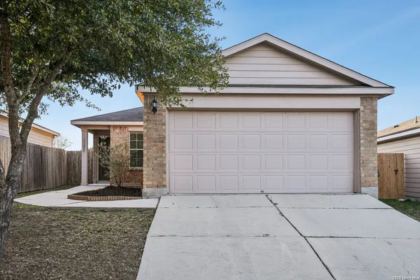 $1,425 | 11454 Country Canyon, San Antonio, TX 78252