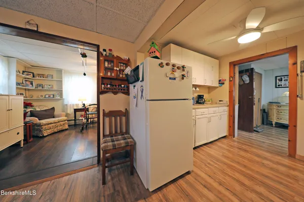 $179,000 | 735 Cape Street, Lee, MA 01238