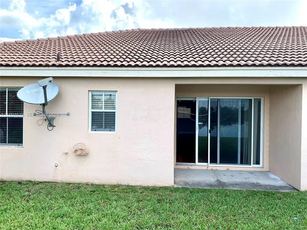 $3,700 | 1852 Andromeda Lane, Weston, FL 33327