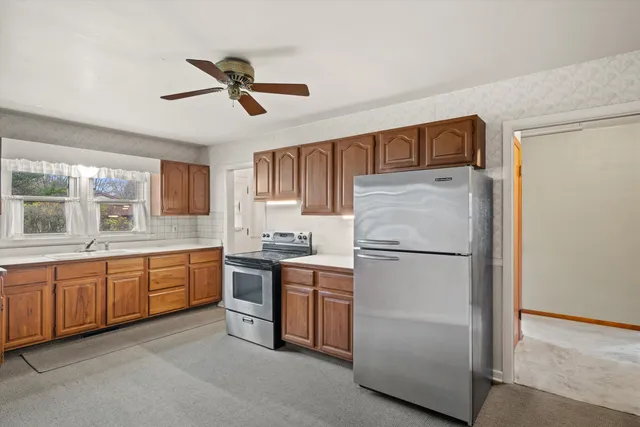 $289,000 | 3410 North Elmwood Drive, Elmwood Park, WI 53405