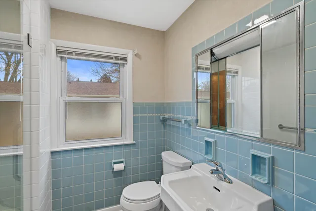 $289,000 | 3410 North Elmwood Drive, Elmwood Park, WI 53405