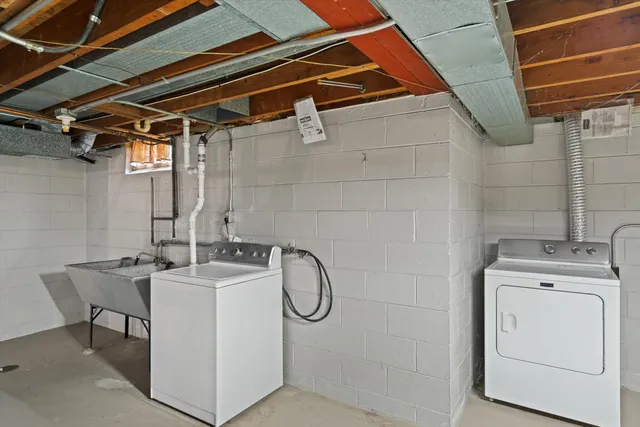 $289,000 | 3410 North Elmwood Drive, Elmwood Park, WI 53405