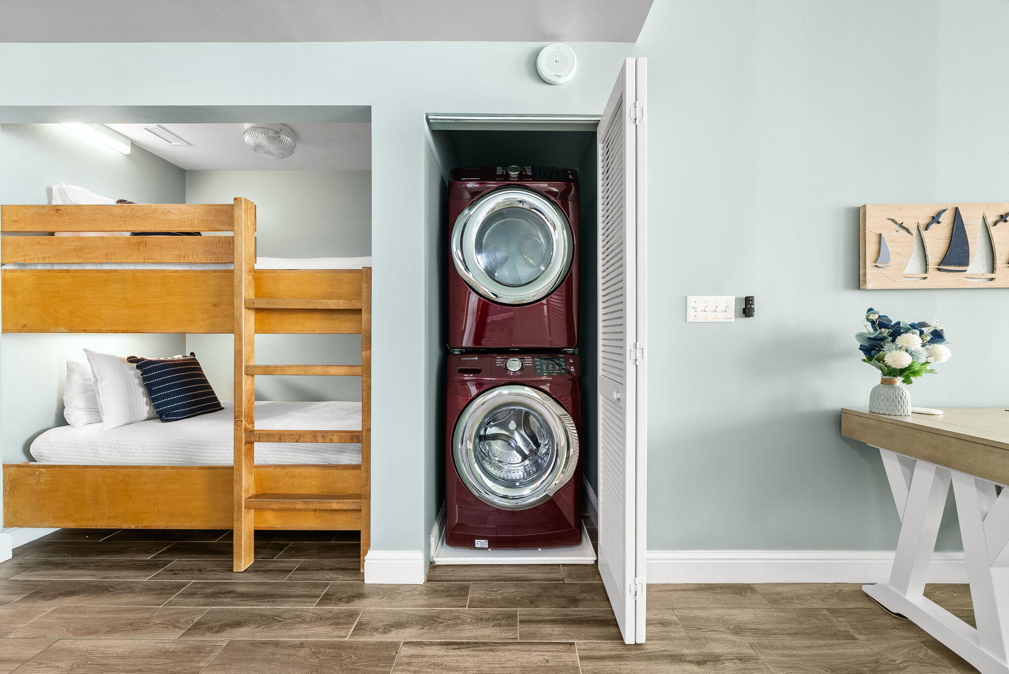 15625 Front Beach Road, Unit 1004 Panama City Beach, FL 32413 - Photo 11 of 42 Bunk Area & Full Sized Washer & Dryer