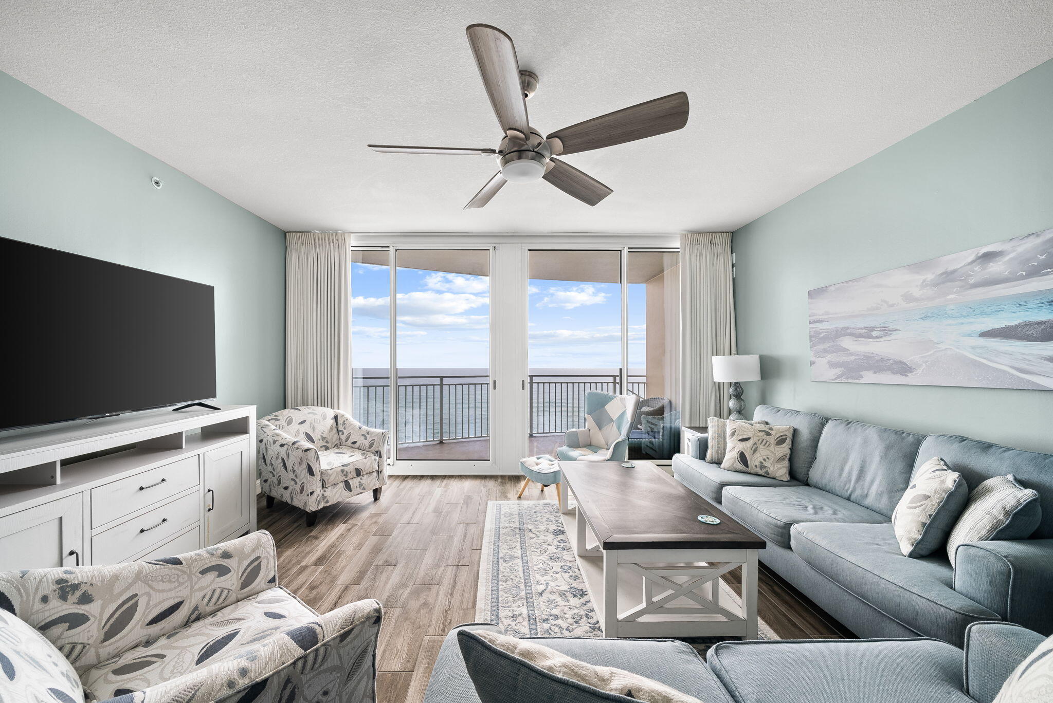 15625 Front Beach Road, Unit 1004 Panama City Beach, FL 32413 - Photo 18 of 42 Living Area