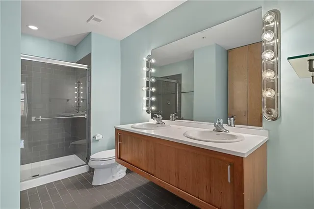 $399,950 | 21 West 10th Street, Unit 11C, Kansas City, MO 64105