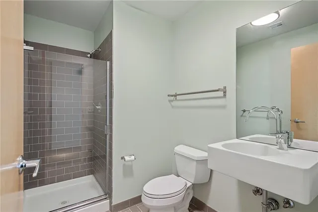 $399,950 | 21 West 10th Street, Unit 11C, Kansas City, MO 64105