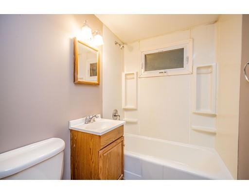 96 Vincent Street Springfield, MA 01129 - Photo 13 of 24