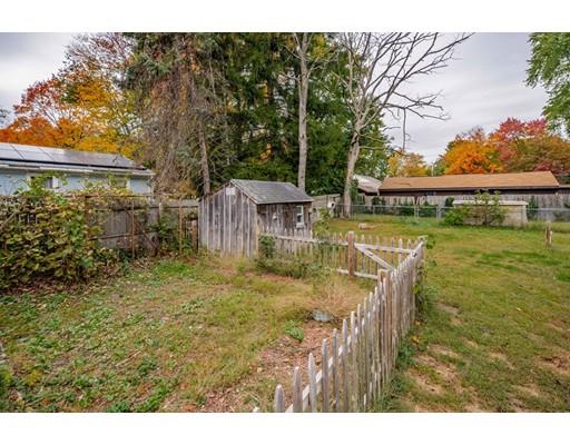 96 Vincent Street Springfield, MA 01129 - Photo 17 of 24