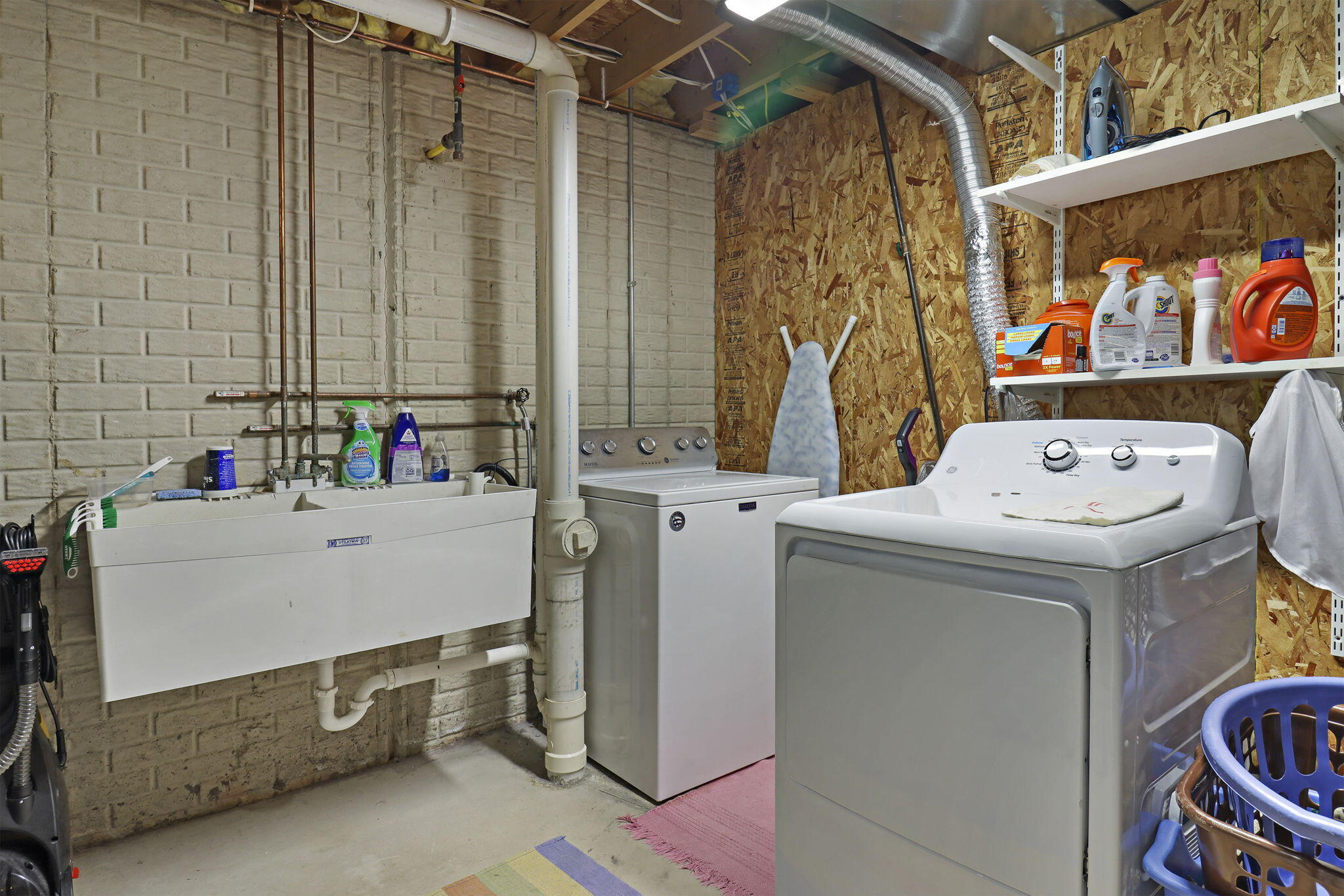 5103 24th Place Kenosha, WI 53144 - Photo 26 of 32 Laaundry Area