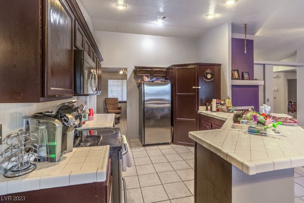5126 Homestead Road Pahrump, NV 89048 - Photo 17 of 76 Gallery Image 17