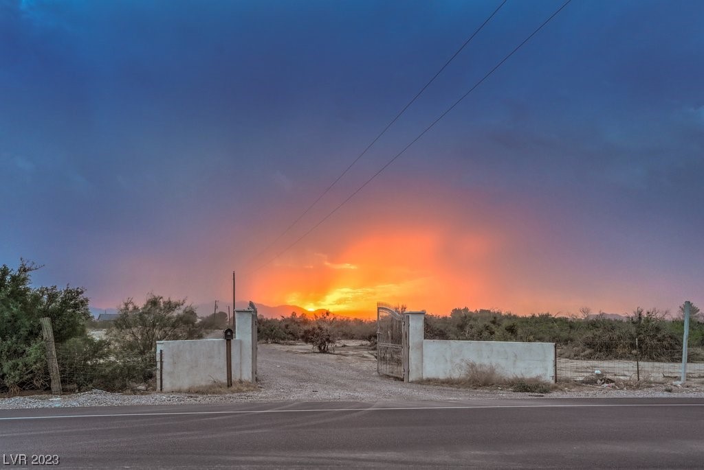5126 Homestead Road Pahrump, NV 89048 - Photo 3 of 76 Gallery Image 3