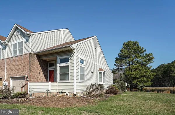$375,000 | 7009 Bridgepointe Drive, Chester, MD 21619