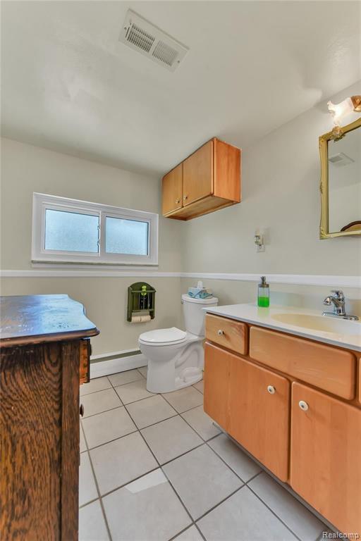 2073 Walton Boulevard Rochester Hills, MI 48309 - Photo 21 of 29