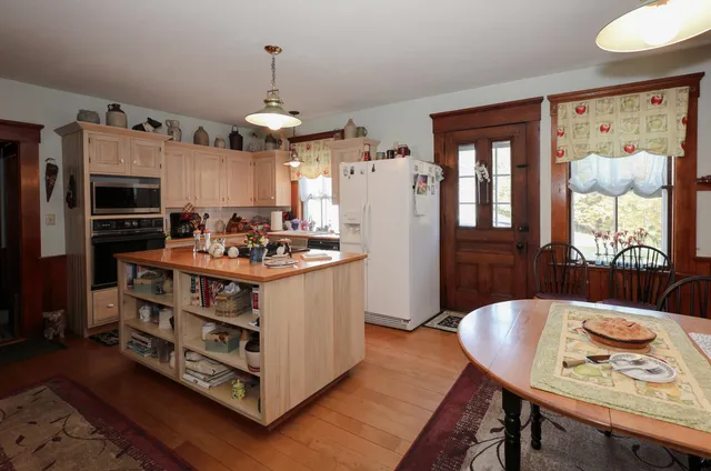 $2,200,000 | 22 Abberton Road, Canterbury, NH 03224