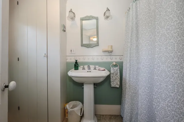 $2,200,000 | 22 Abberton Road, Canterbury, NH 03224