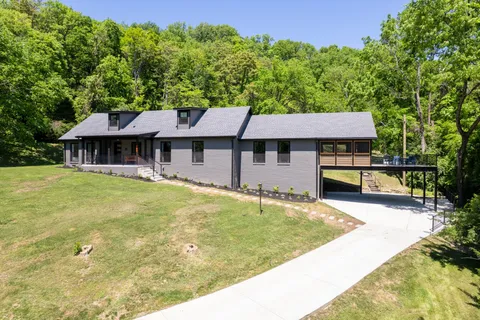 $1,800,000 | 860 Lakemont Drive, Nashville, TN 37220