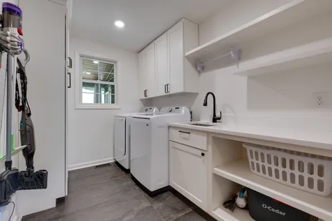 $1,800,000 | 860 Lakemont Drive, Nashville, TN 37220