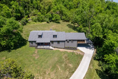 $1,800,000 | 860 Lakemont Drive, Nashville, TN 37220