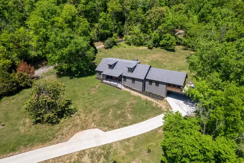 $1,800,000 | 860 Lakemont Drive, Nashville, TN 37220