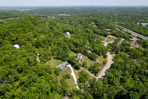 $1,800,000 | 860 Lakemont Drive, Nashville, TN 37220