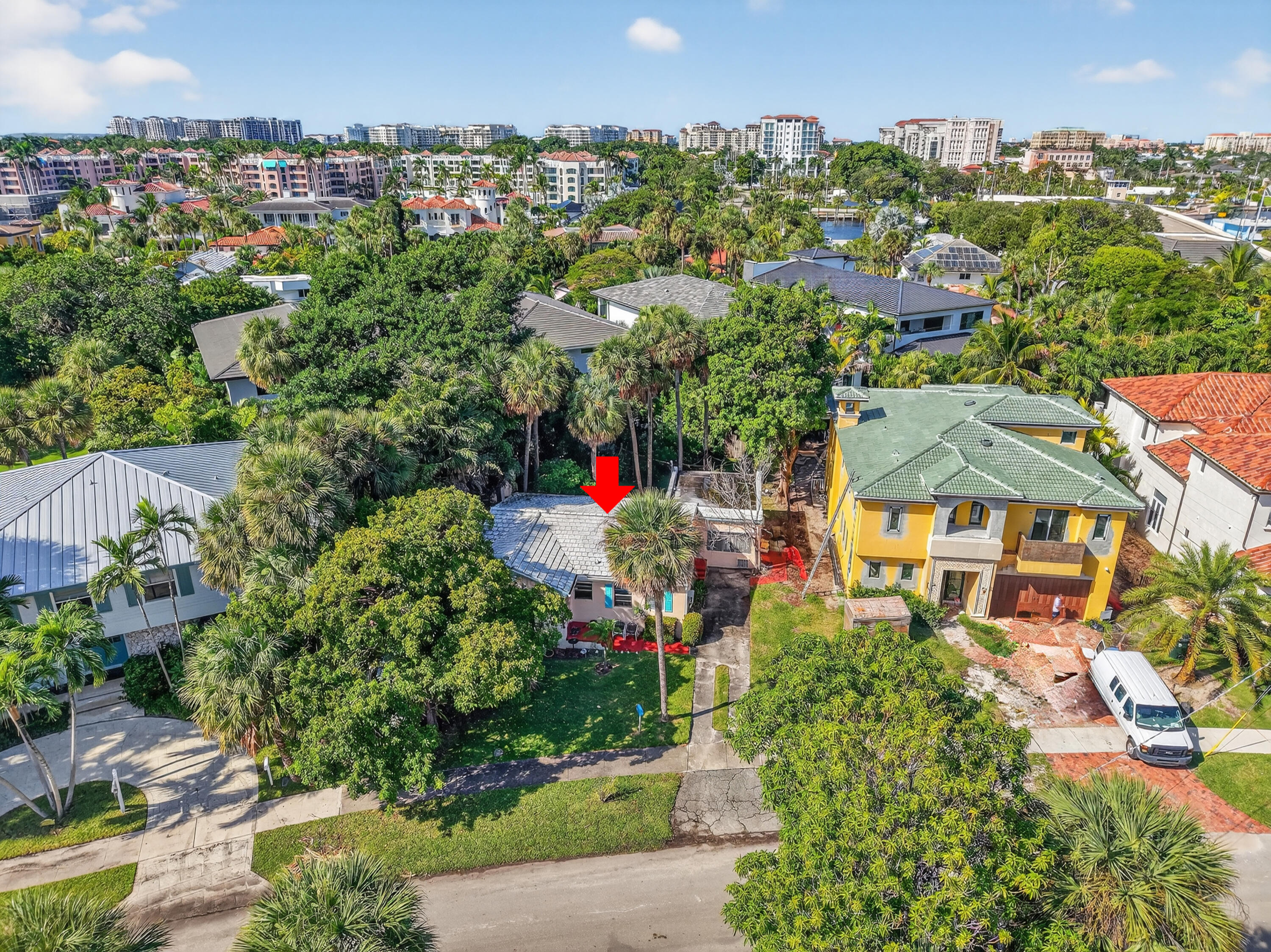 107 Southeast Olive Way Boca Raton, FL 33432 - Photo 3 of 38 DJI_20251028112523_0120_D