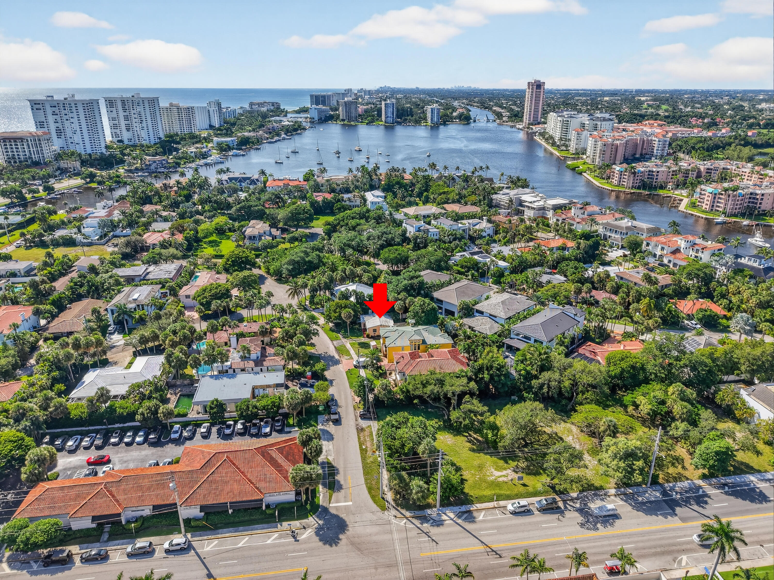 107 Southeast Olive Way Boca Raton, FL 33432 - Photo 8 of 38 DJI_20251028112633_0142_D