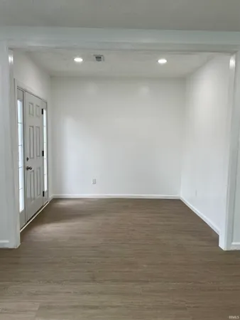 $260,000 | 915 Clay Street, Huntingburg, IN 47542