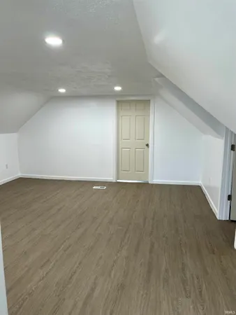 $260,000 | 915 Clay Street, Huntingburg, IN 47542