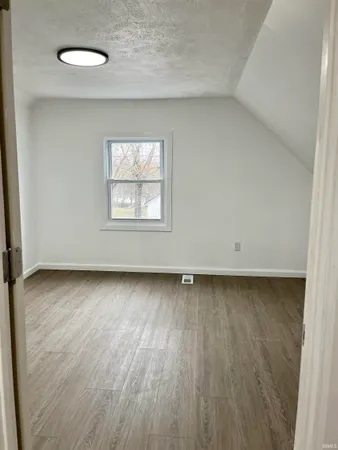 $260,000 | 915 Clay Street, Huntingburg, IN 47542