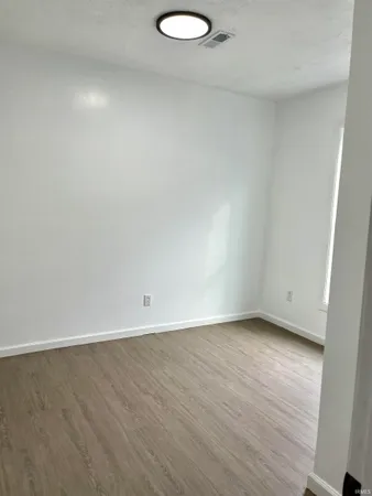 $260,000 | 915 Clay Street, Huntingburg, IN 47542